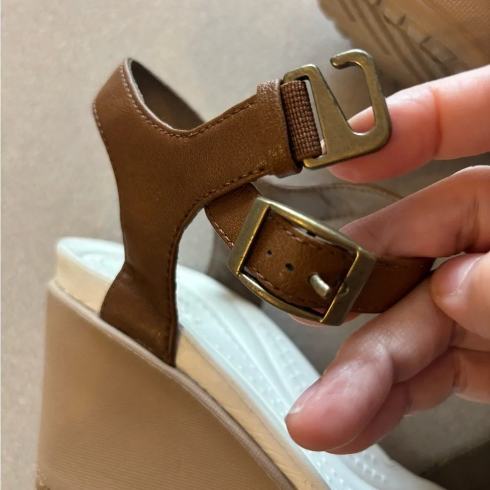 Crocs Women's Leigh II Ankle Strap Graphic Print Wedges Size 9